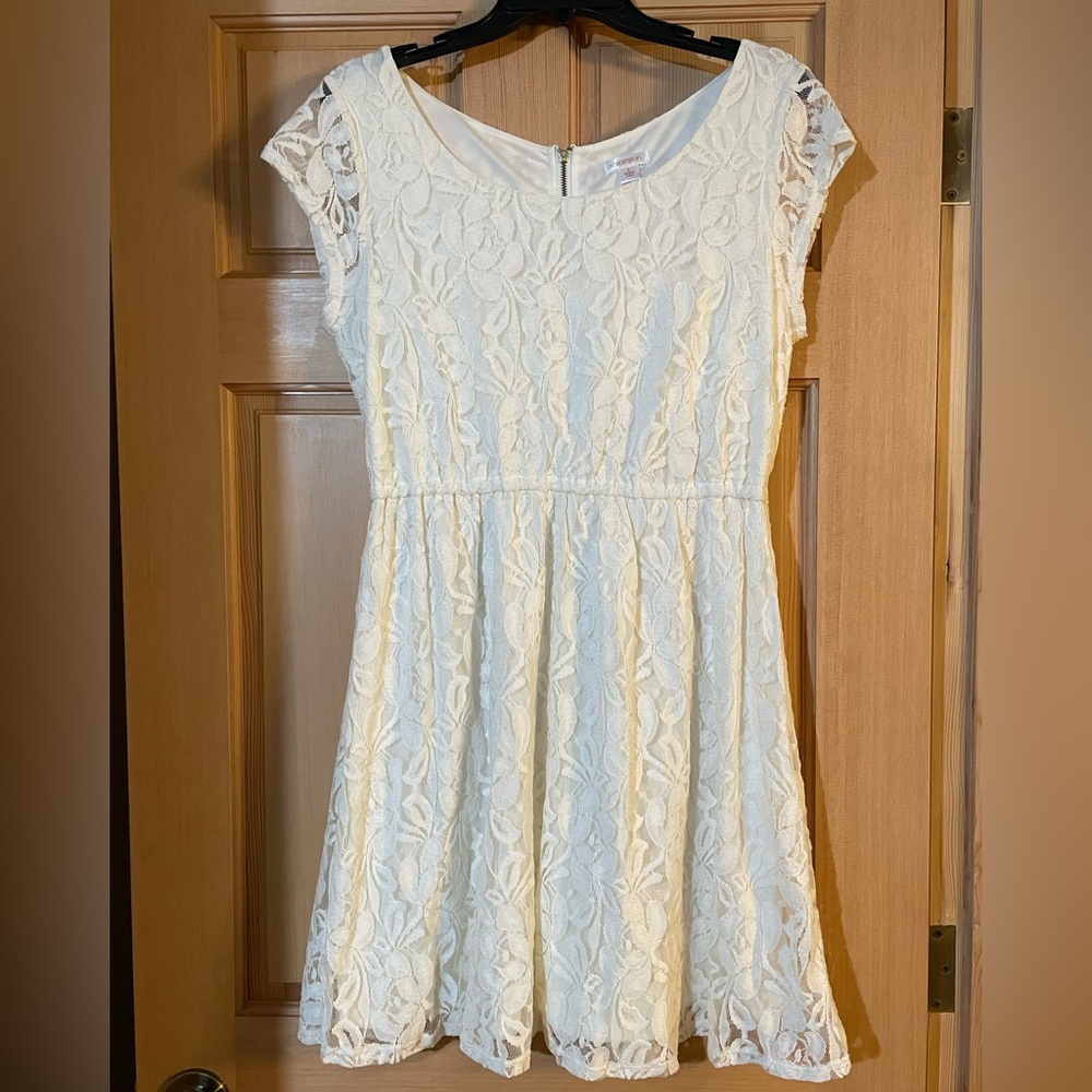 Target Xhilaration Lace Dress Sz L NWOT bridal White